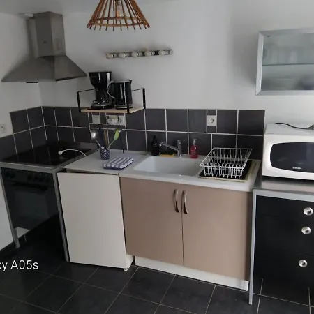 Apartment T2 Sejour Pro & - Wi-fi & Parking Ext Gratuit *